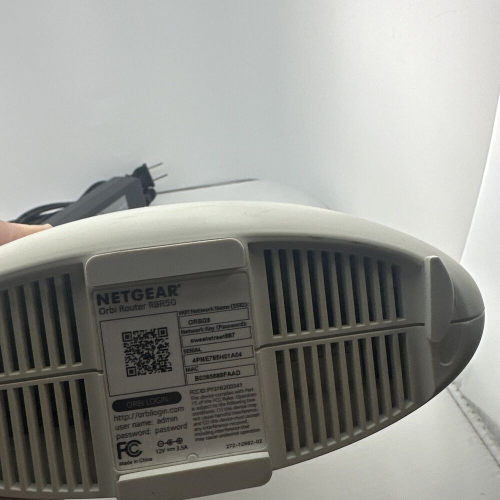 Netgear Orbi RBR50 Router Wi-Fi - Picture 5 of 5